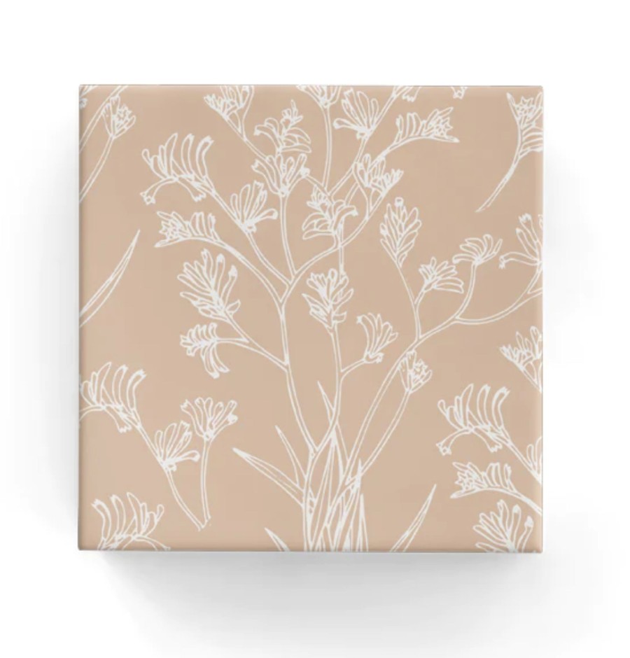 For Mums & Dads Gift Wrap | Gift Wrap Your Order - Beige Kangaroo Paw